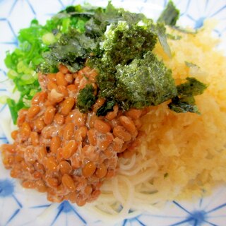 天かすと納豆のさっぱり冷やしうどん